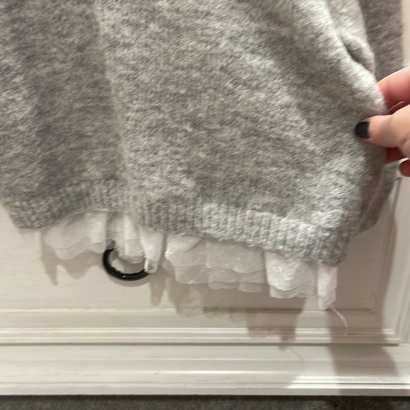 Zara sweater with lace ruffle - Picture 3 of 5